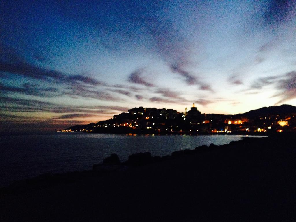 Appartamento Vista Mare Con Piscina Cala Di Sole Imperia Exterior foto